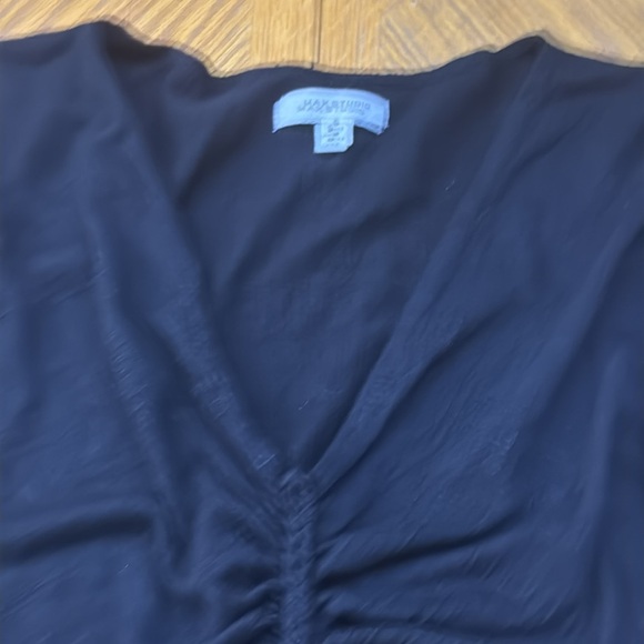 Max studuo V neck top - Picture 7 of 8